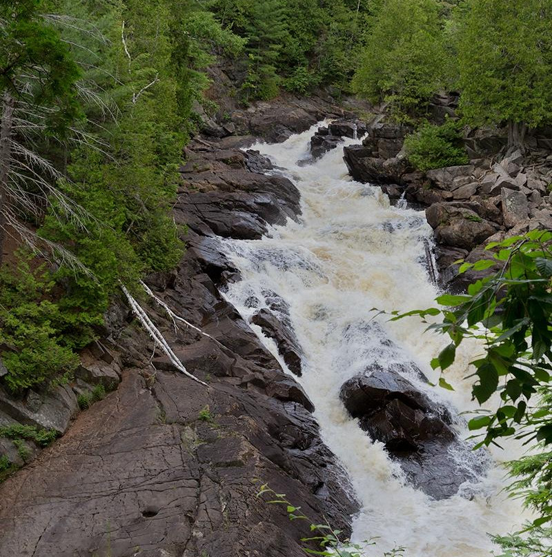 Oxtongue River-Ragged Falls Provincial Park景点图片