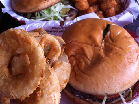 Elmendorf餐馆和美食-Longhorn Cafe