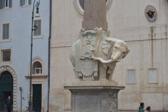 Elephant and Minerva Obelisk-罗马必去景点