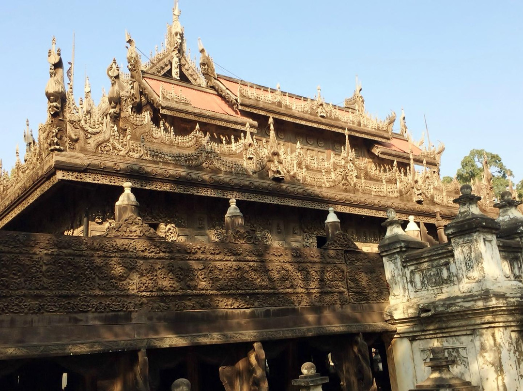金色宫殿僧院  (Shwenandaw Kyaung)-曼德勒必去景点