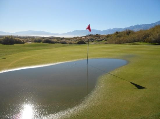 Desert Dunes Golf Course-沙漠温泉必去景点