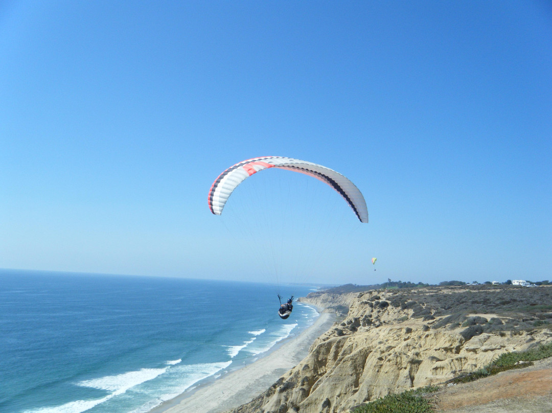 多利松滑翔翼飞行场-拉荷亚必去景点