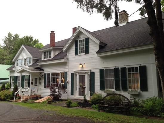 The Golden Maple Tree Inn-客卧