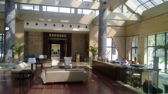 巢湖深业温泉假日度假酒店主图