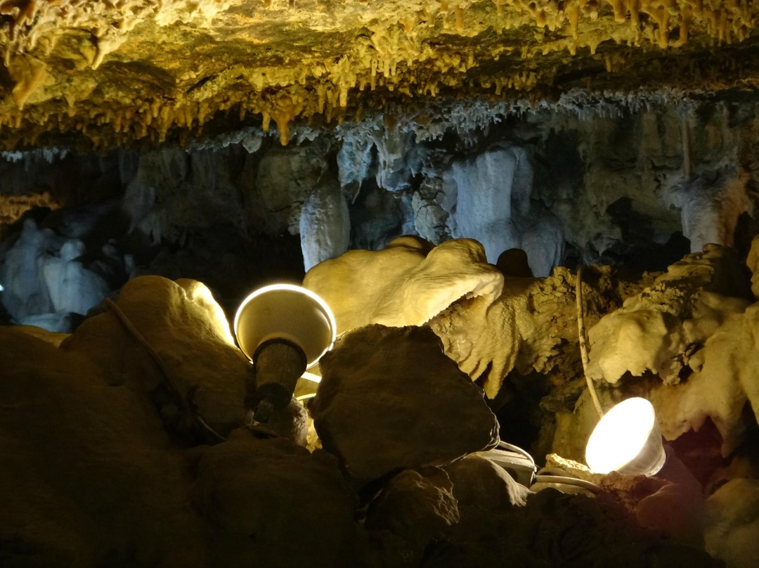 Kfarhim Grotto-Beiteddine必去景点
