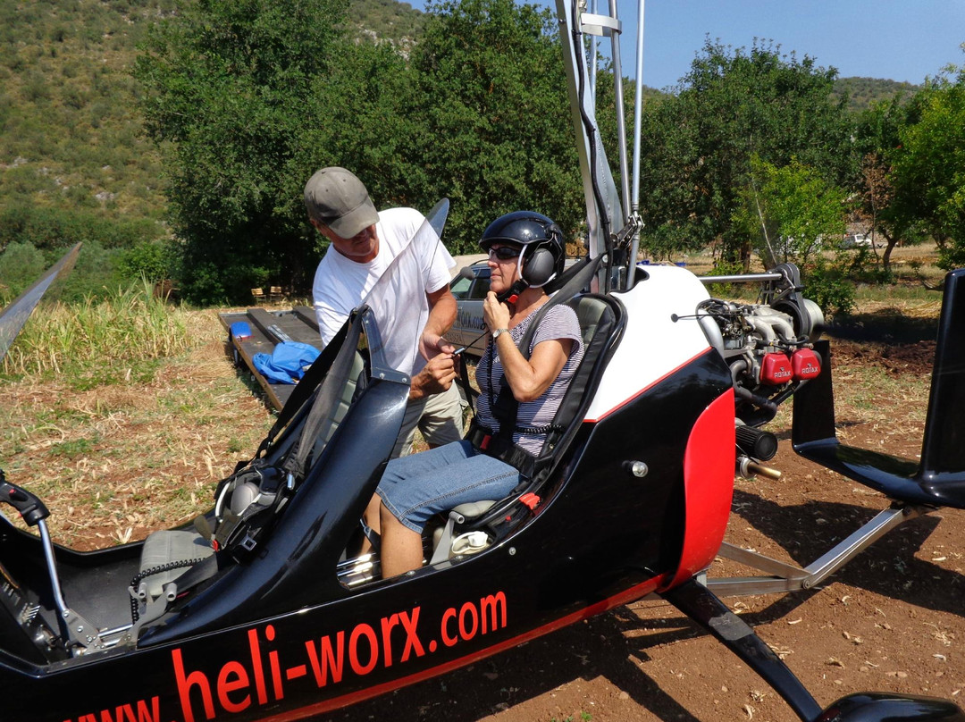 Heliworx Gyrocopter Flights- Day Tours景点图片