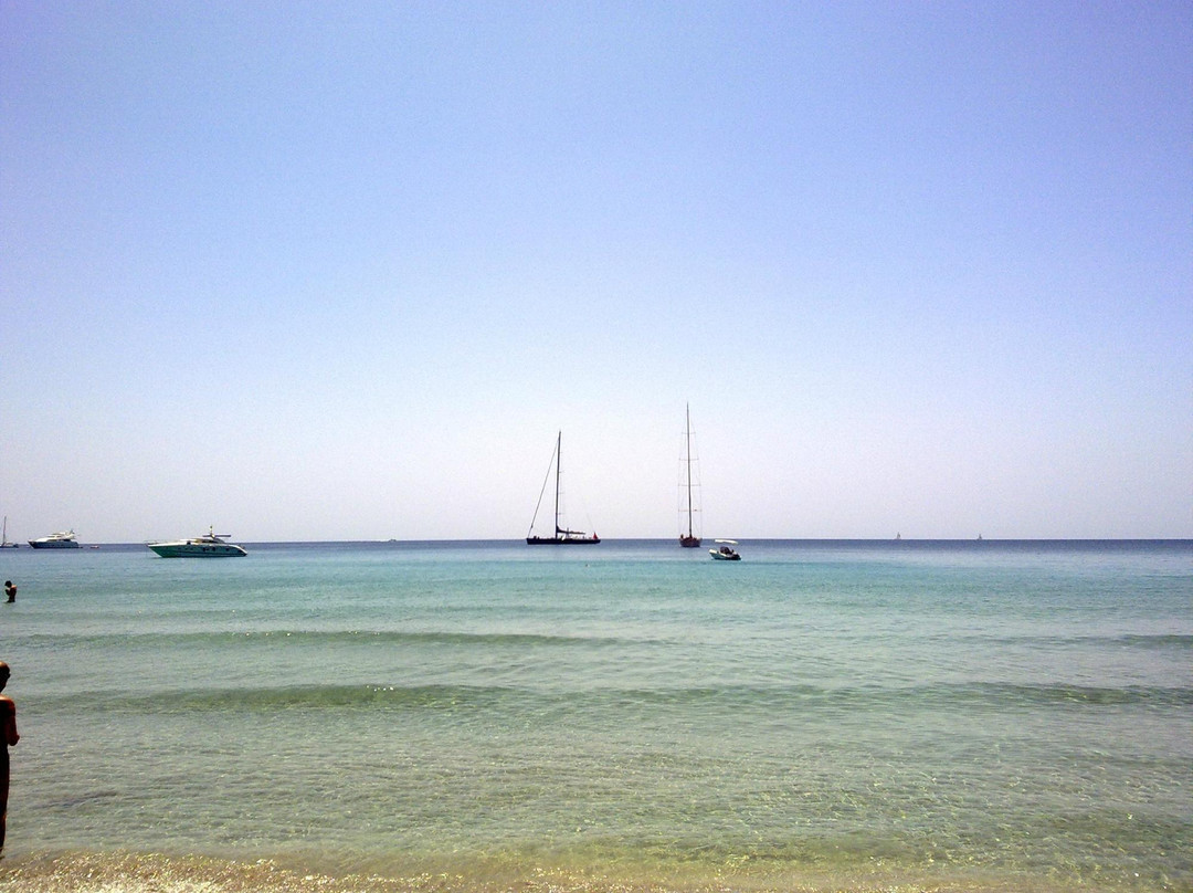 Playa De Binigaus景点图片