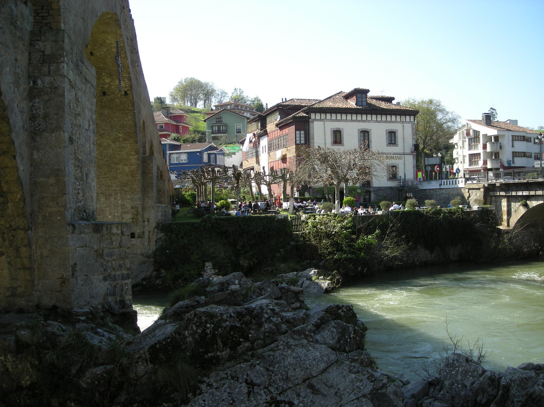 Puente Romano-Cangas de Onis必去景点