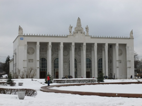 The Exhibition of Achievements of National Economy (VDNKh)-莫斯科必去景点