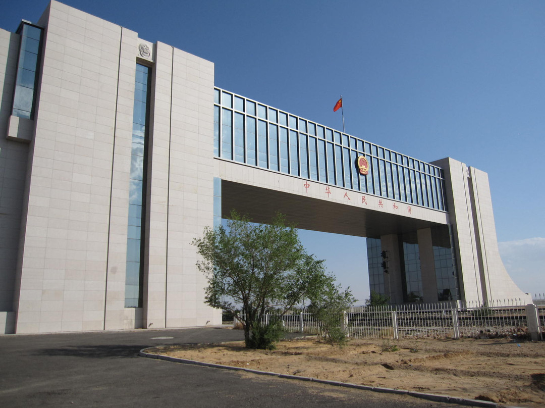 二连国门-二连浩特市必去景点