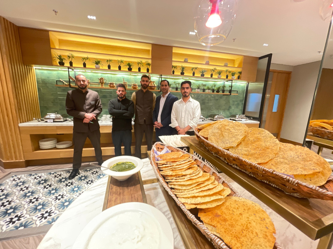 Sarovar Portico, Srinagar主图