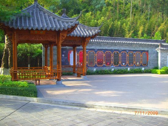 旗峰山铂尔曼酒店主图
