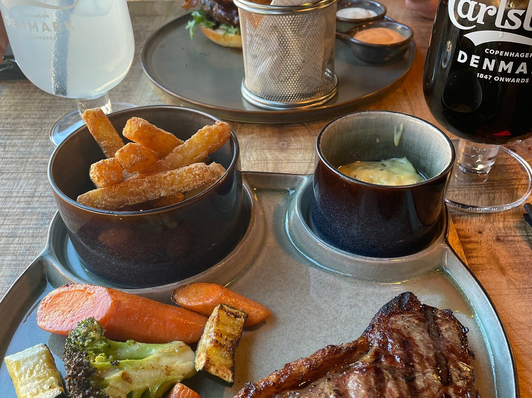 Cafe B