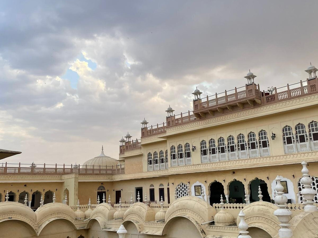 阿斯萨玛哈酒店主图