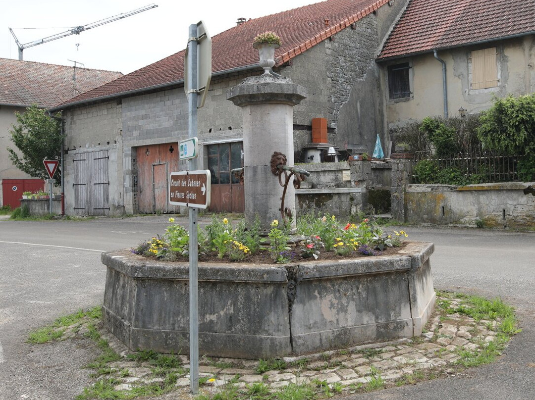 Fontaine, rte de Miribel, à La Marre-La Marre必去景点