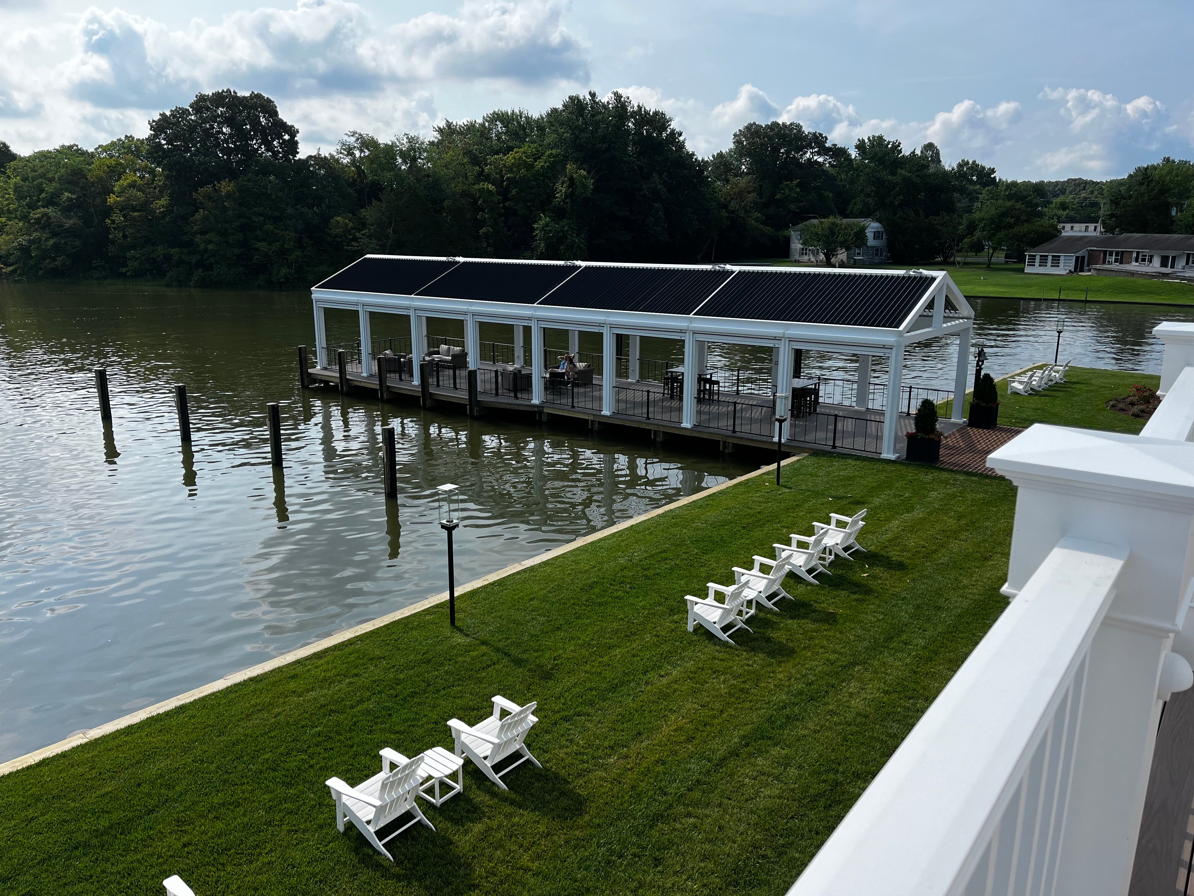 The Oaks Waterfront Hotel-官方