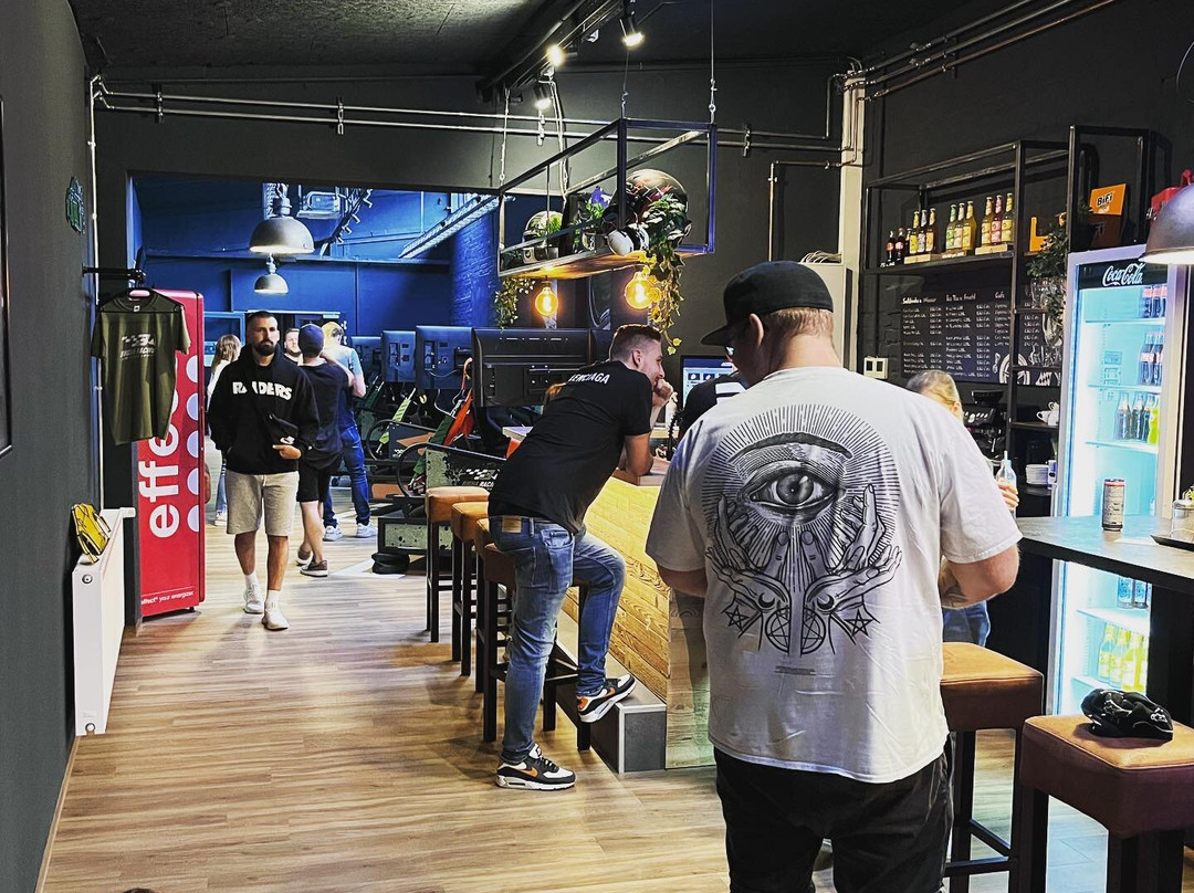 BIGHA Sim Racing Lounge-哈廷根必去景点