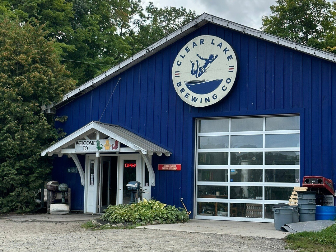 Clear Lake Brewing Co.景点图片