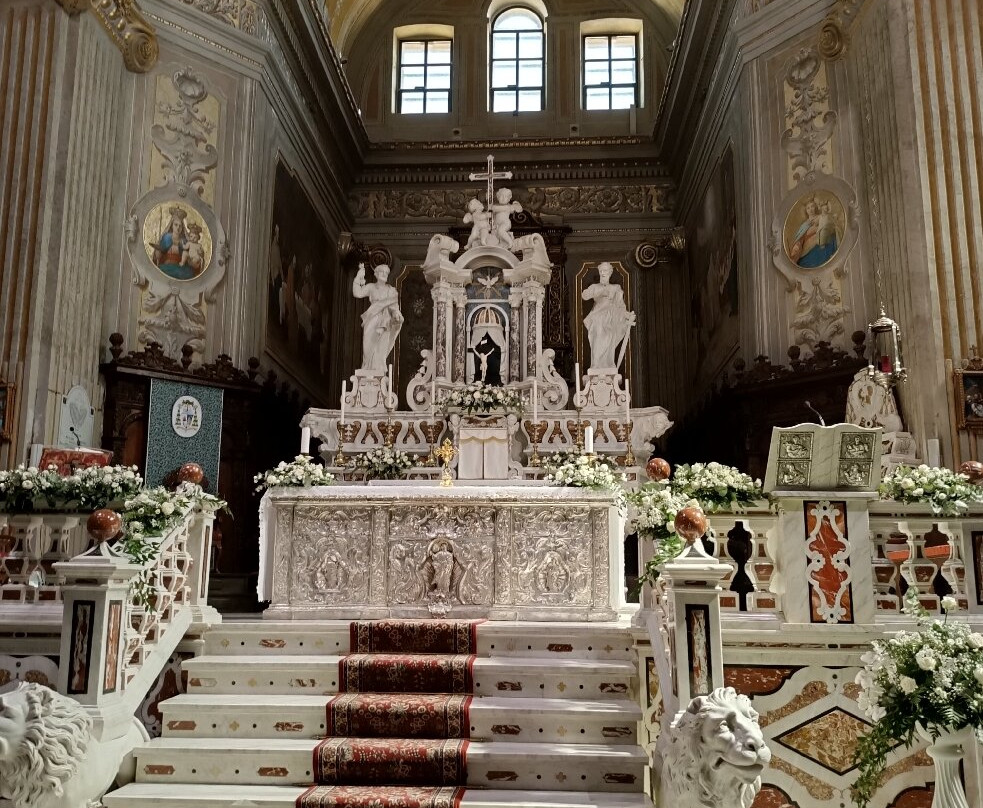 Cattedrale dei Santi Pietro e Paolo-Ales必去景点