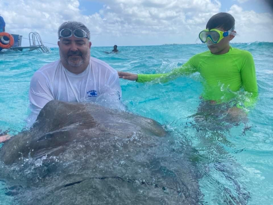 Reel Vibes Charters-西湾必去景点