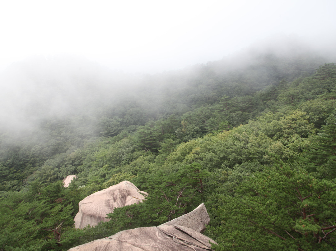 Ulsanbawi Rock-束草市必去景点