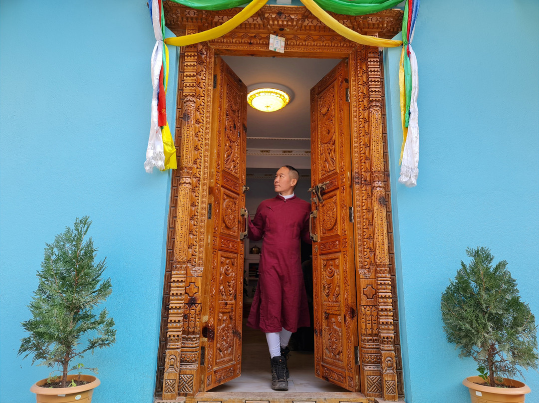 Royal Himalaya Hotel & Lodge