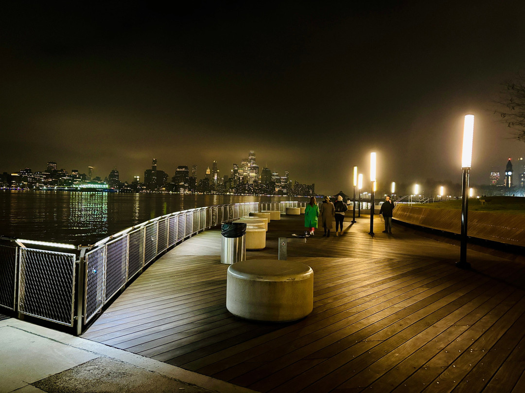 Pier A Park景点图片