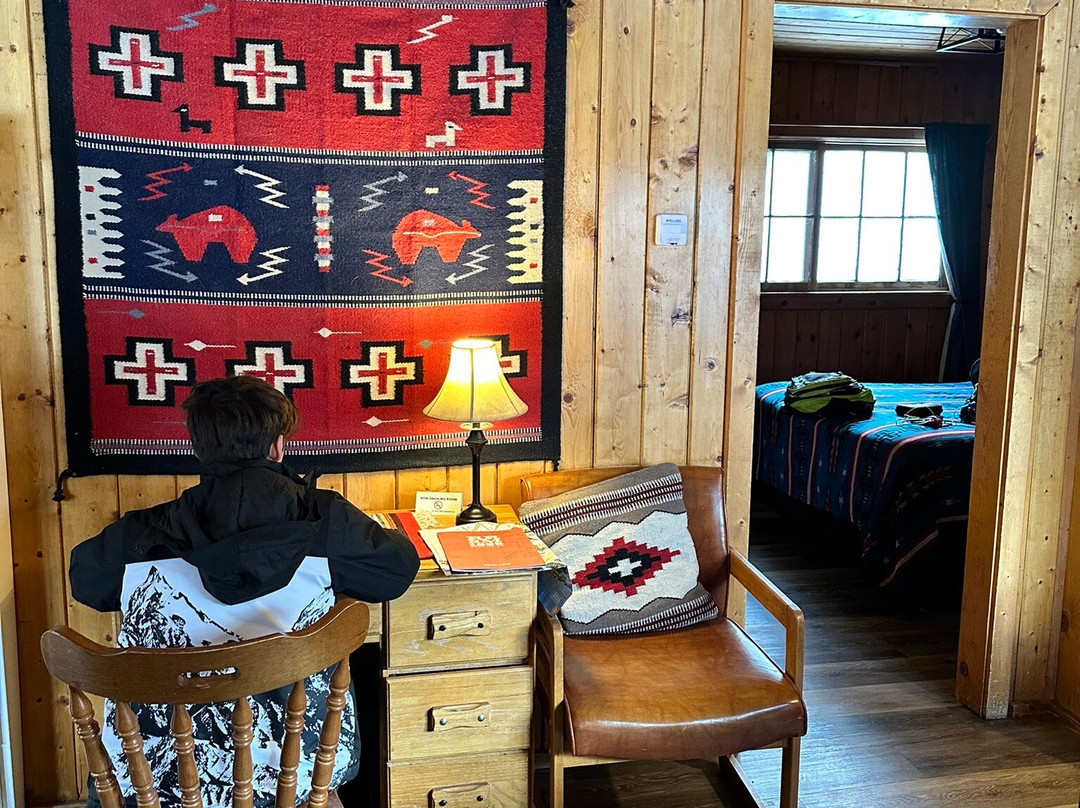 Three Bears Lodge主图