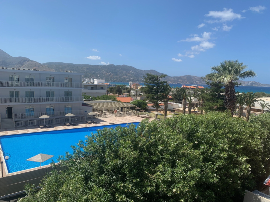 玛丽列纳酒店主图