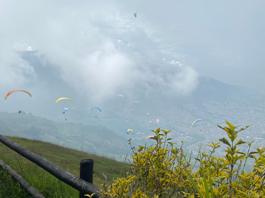 Parapente Medina-麦德林必去景点