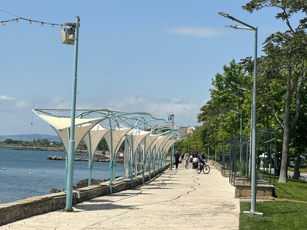 Embankment景点图片