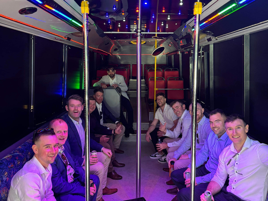 Swat Party bus-黄金海岸必去景点