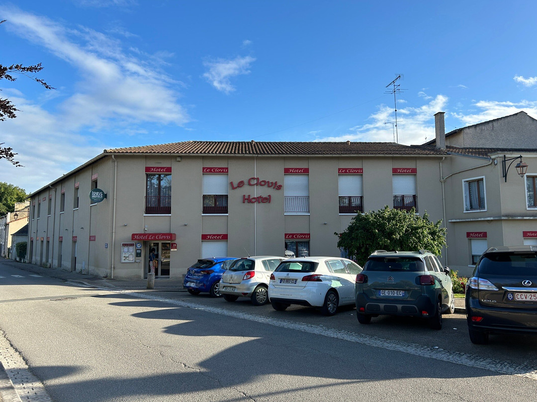 Logis Hôtel le Cheval Blanc et Clovis主图