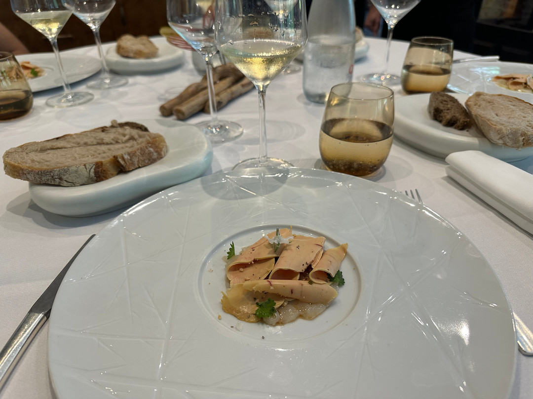 Restaurant L'Hibiscus by Jeremy Lasserre