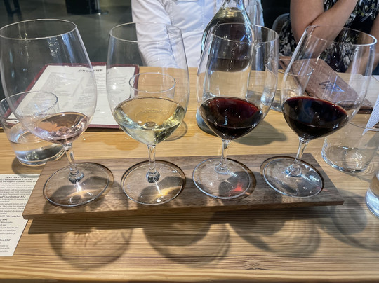 Browne Family Vineyards Seattle Tasting Room-西雅图必去景点