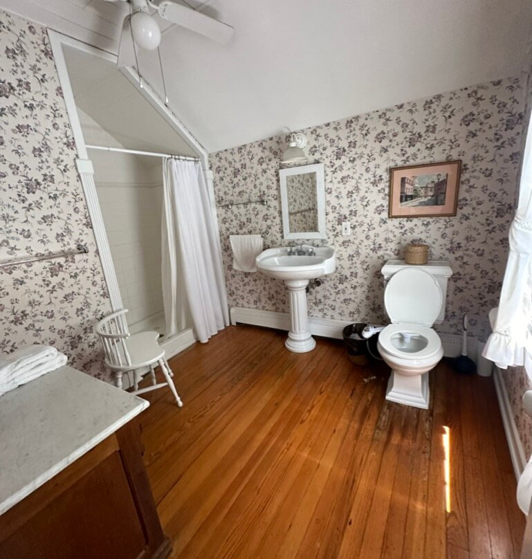 House on Chase Creek主图