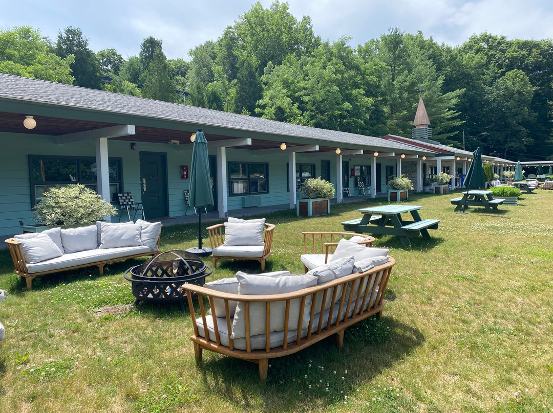 The Springs Motel主图