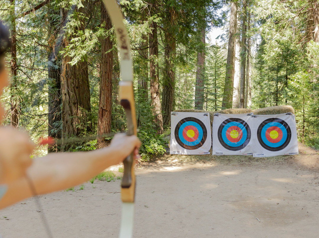 泰纳亚洛奇酒店主图