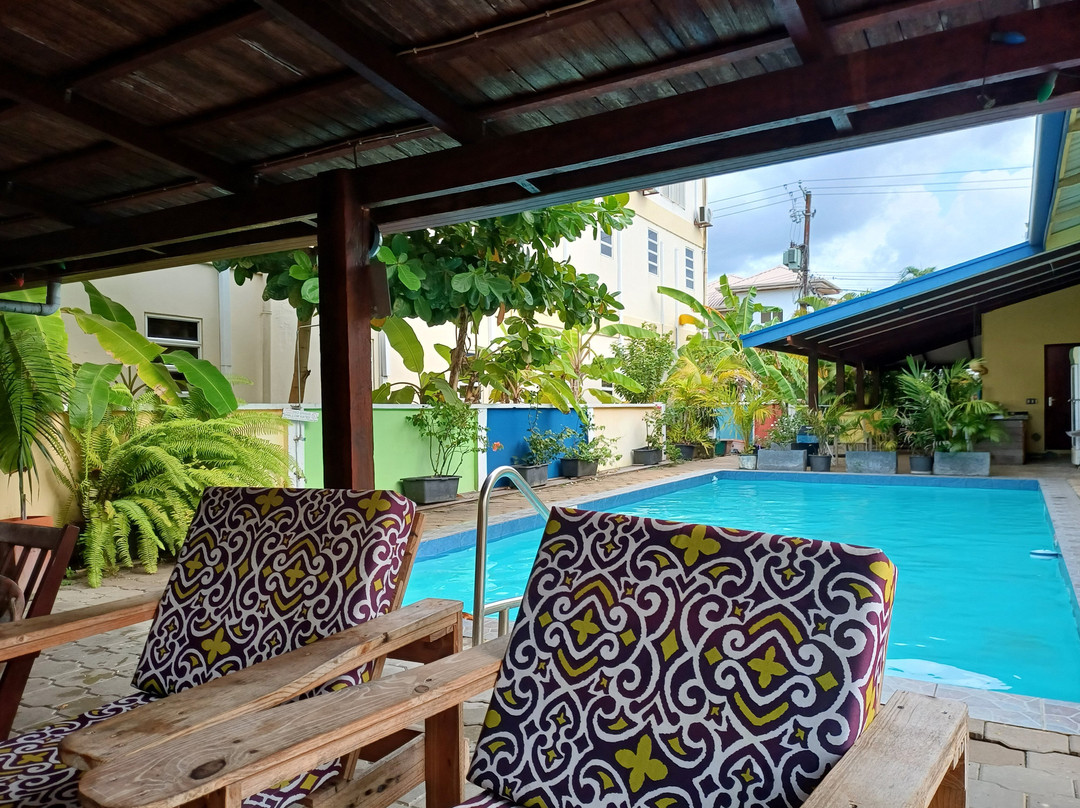 Felisa Apartments主图