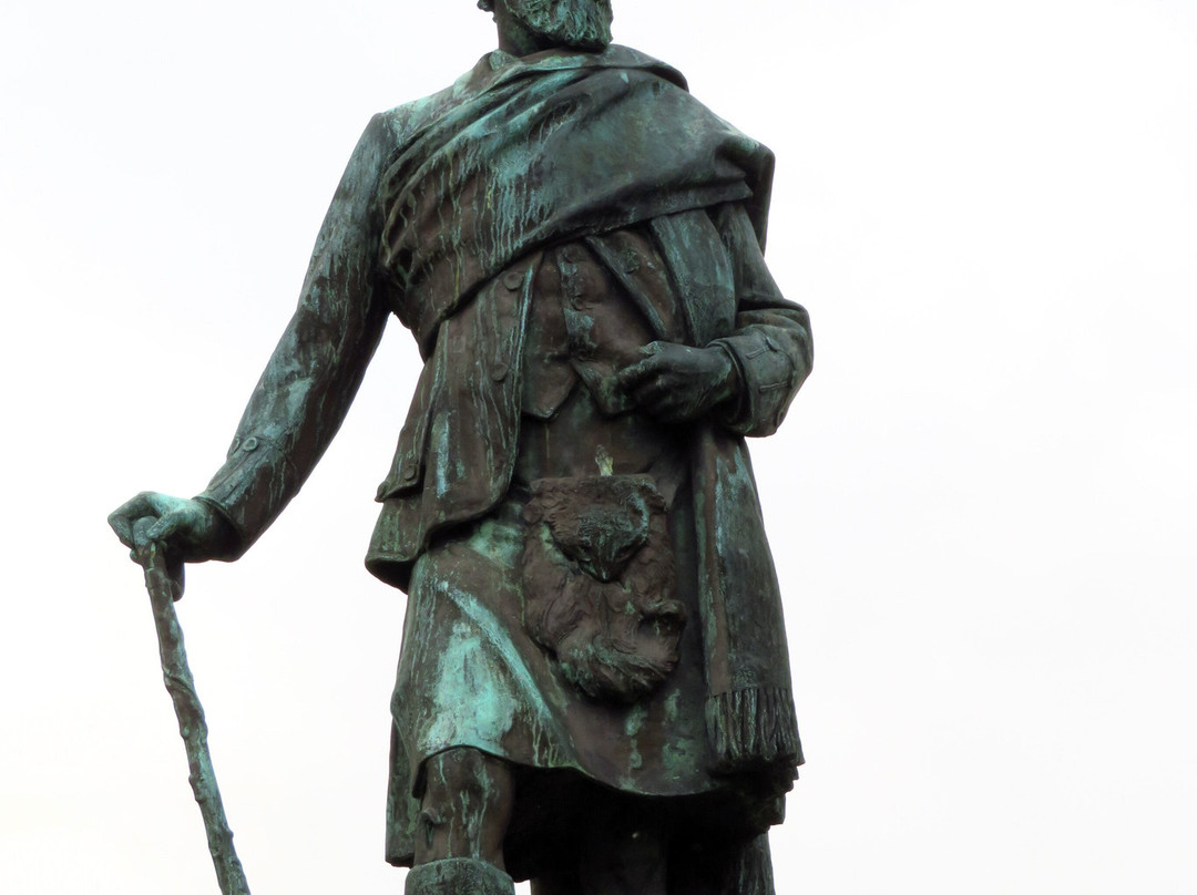 Statue of Donald Cameron景点图片