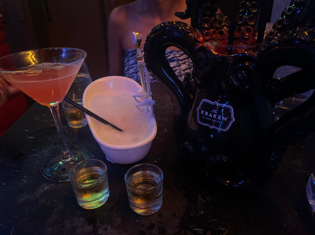 Coctelería Montana-塞维利亚必去景点