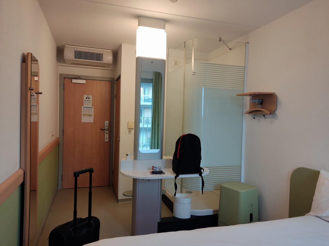 伊泰普布鲁日中心车站酒店主图