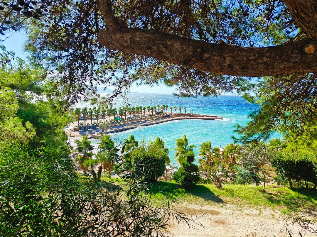 Santa Quaranta Seaside Beach-沙兰德必去景点