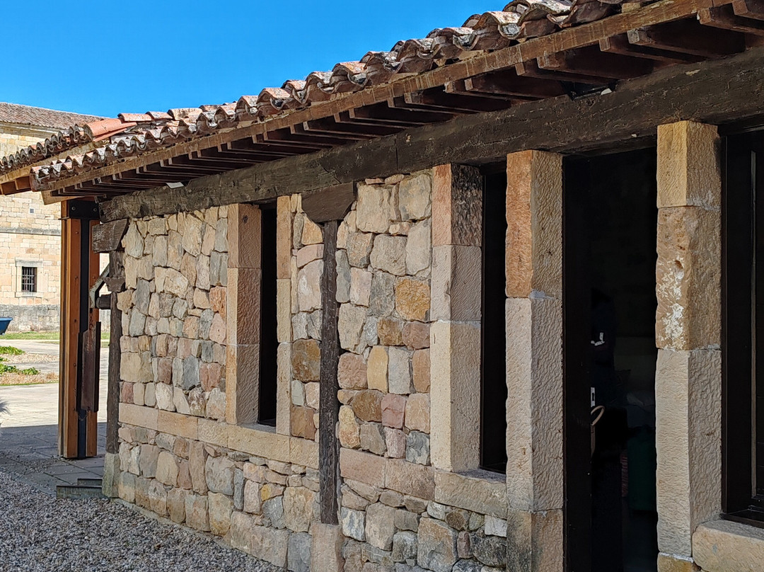 Posada Santa Maria La Real主图