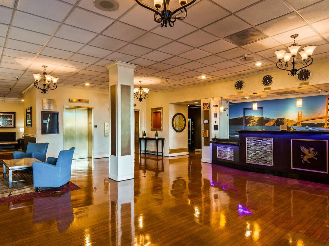 格鲁维诺机场贝斯特韦斯特优质酒店主图