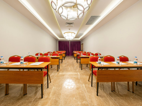 Best Western Plus Center Hotel主图