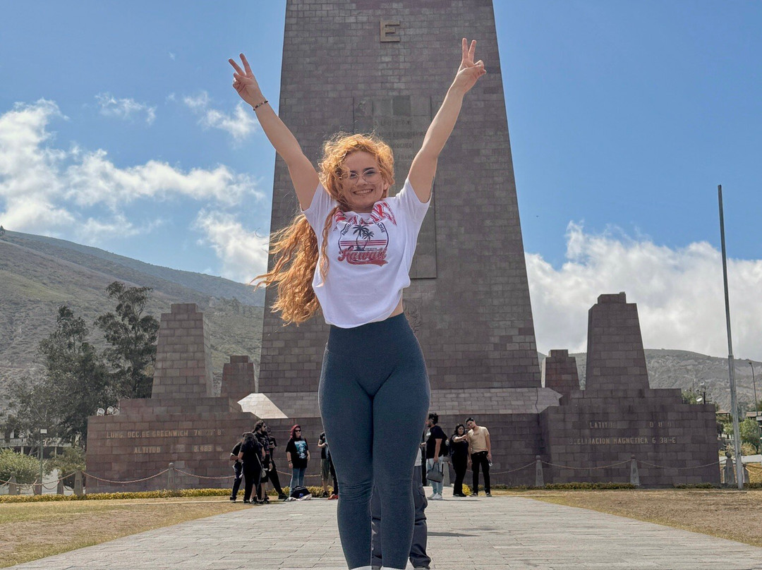 WomanTravelEc-基多必去景点