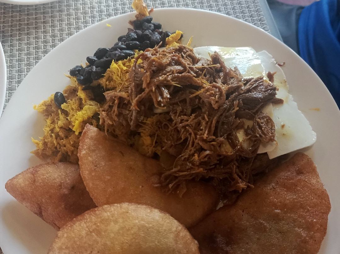 Margarita Dynasty Hotel & Suites主图