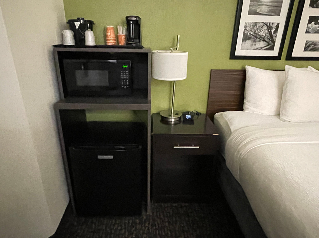 西塔克机场斯利普酒店主图