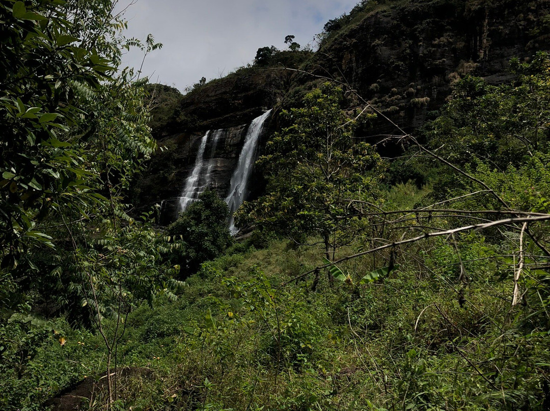 Kinole Waterfall-莫洛哥罗必去景点